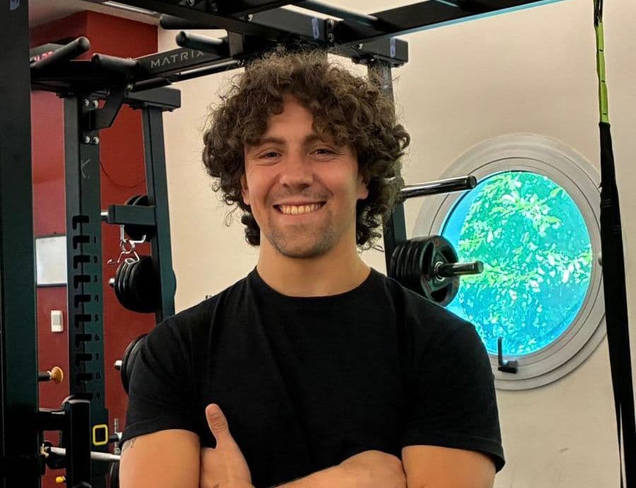 Ritratto di Federico Feroldi, personal trainer della sala pesi